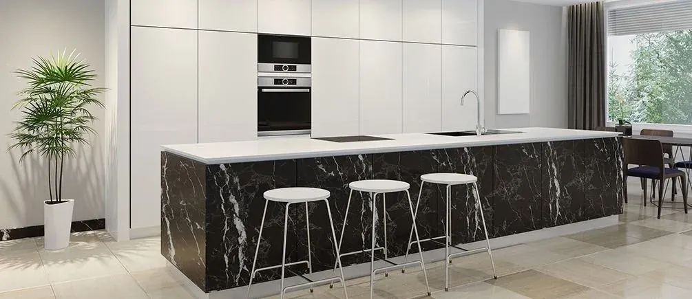 Intérieur moderne rénové avec adhésif texture bois