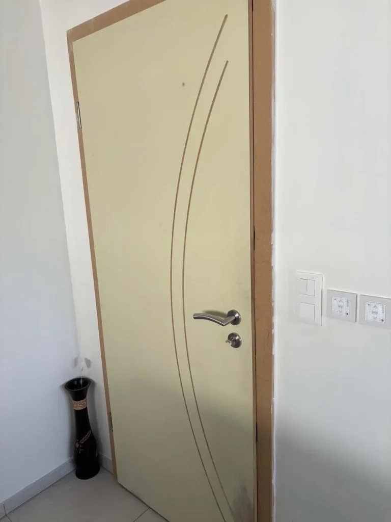Rénovation de portes intérieures avec Cover Styl’ effet bois – Stundwiller