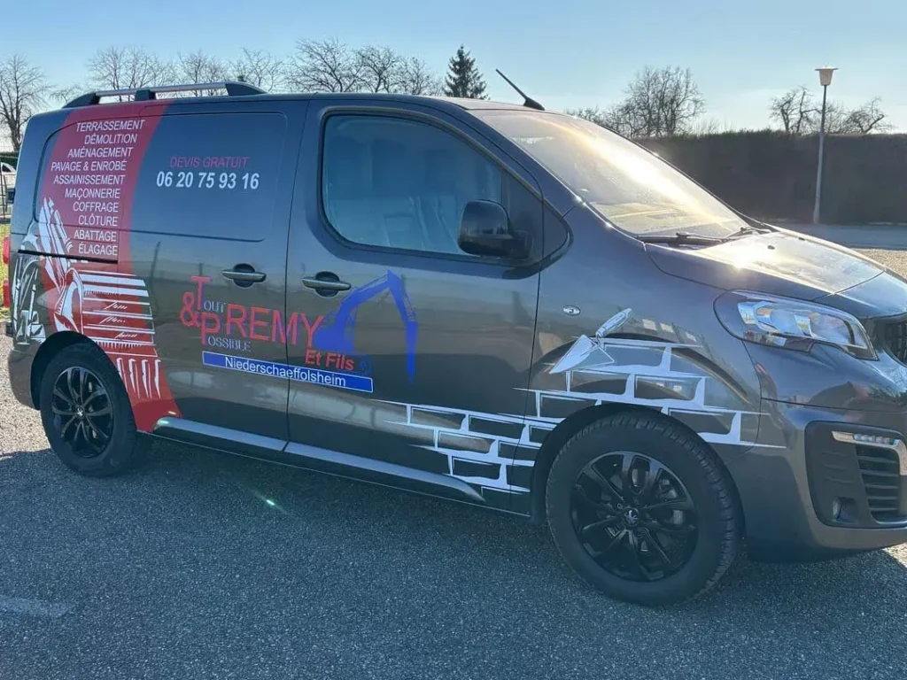 Marquage publicitaire d&rsquo;un véhicule utilitaire – Peugeot Expert