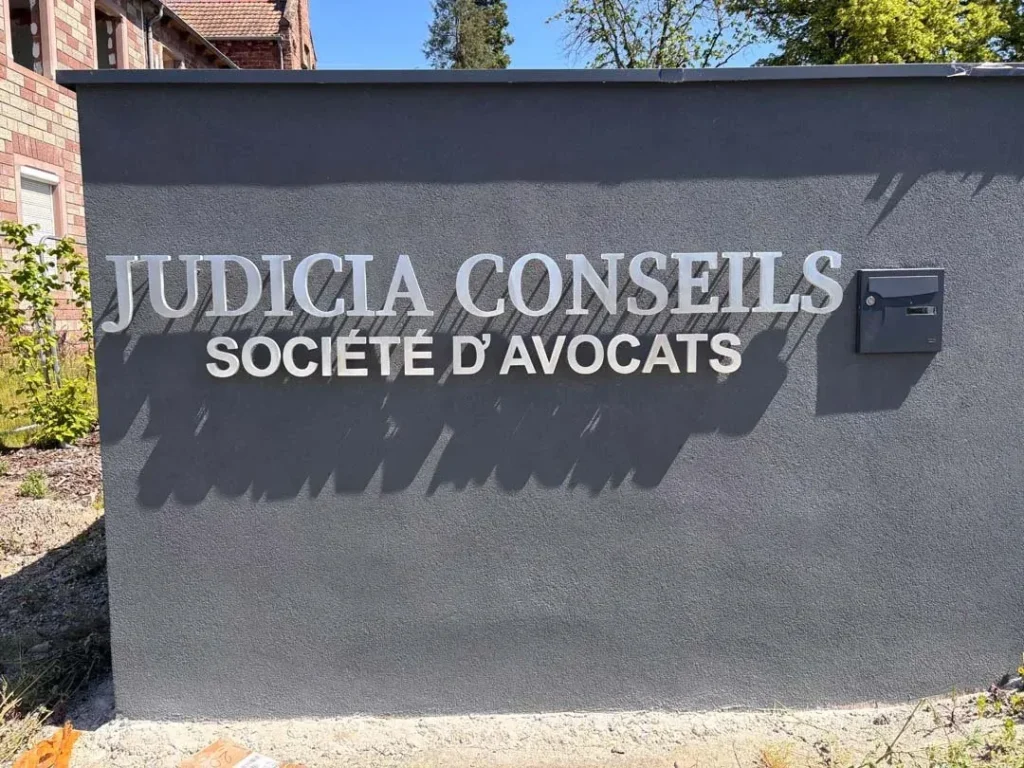 Judicia Conseils – Enseigne Lumineuse
