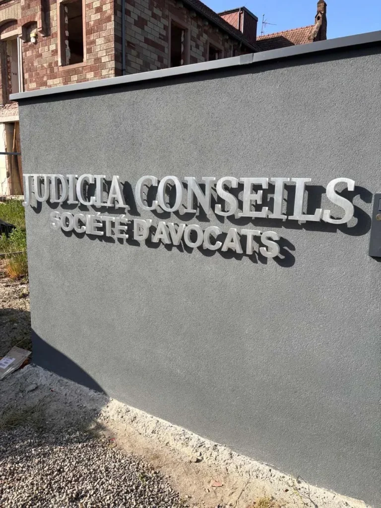 Judicia Conseils - Enseigne Lumineuse — vue 2