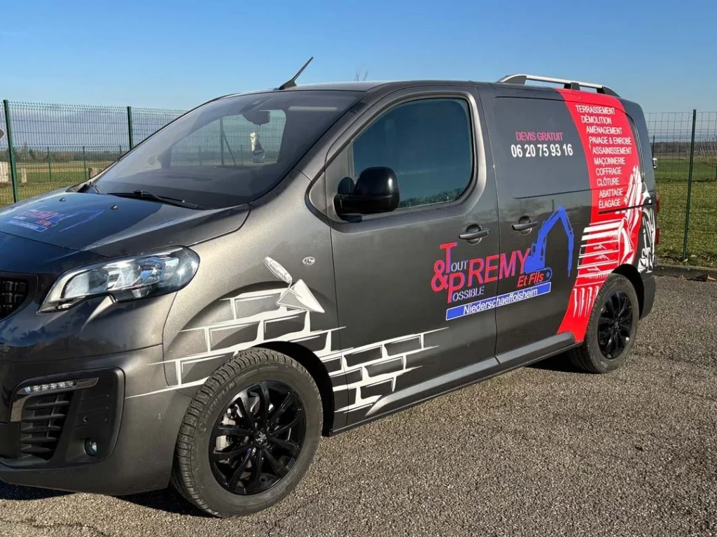 Marquage publicitaire d'un véhicule utilitaire – Peugeot Expert — vue 3