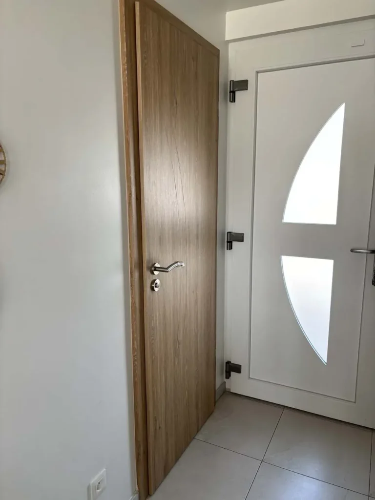 Rénovation de portes intérieures avec Cover Styl’ effet bois – Stundwiller — vue 4