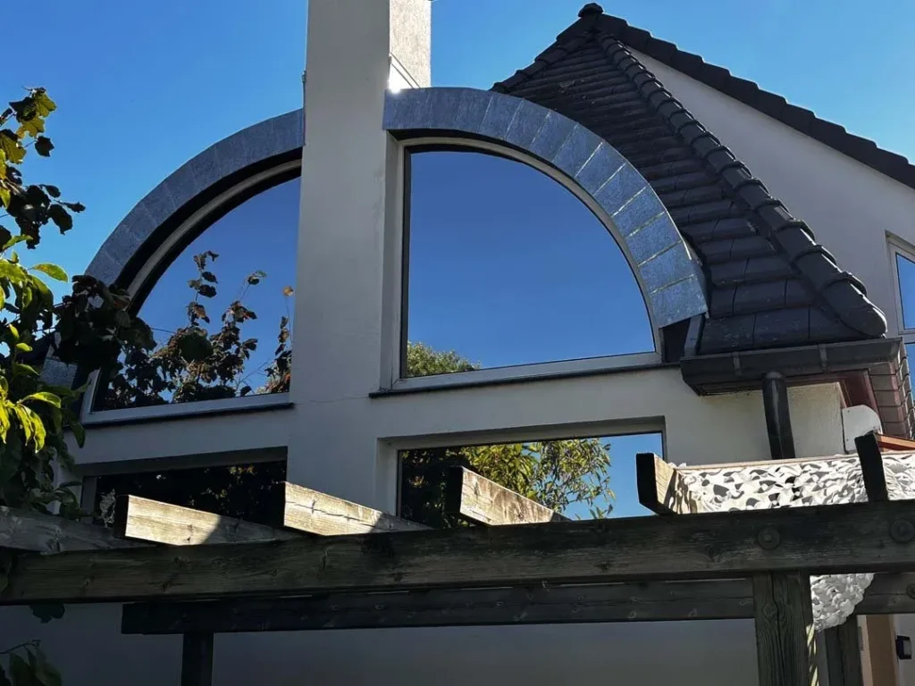 Protection solaire sur vitrages cintrés et fenêtres – La Wantzenau (67) — vue 3