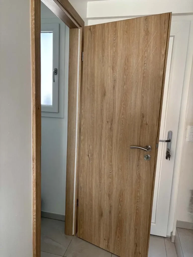 Rénovation de portes intérieures avec Cover Styl’ effet bois – Stundwiller — vue 3