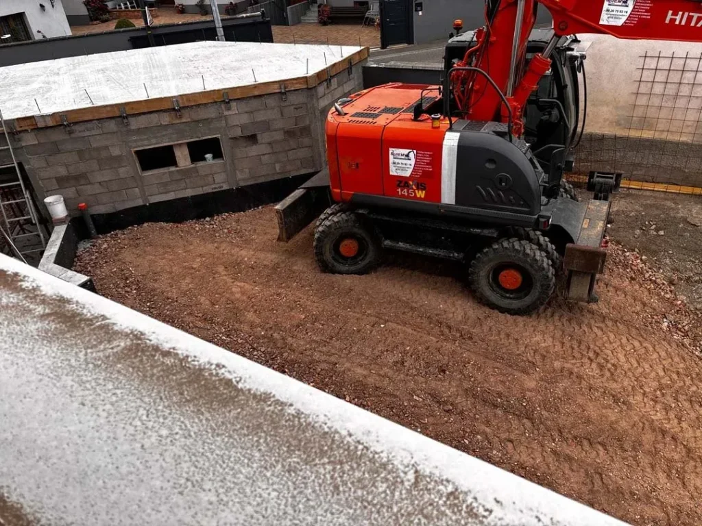 Marquage personnalisé de véhicules et engins de chantier — vue 4