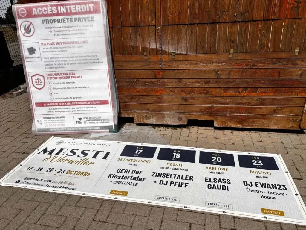 Fabrication de panneaux et bâches publicitaires personnalisés